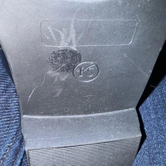 NWOT Black & Brown like riding boots Sz 5 M. Deeply discounted.Low Heel - Picture 10 of 10